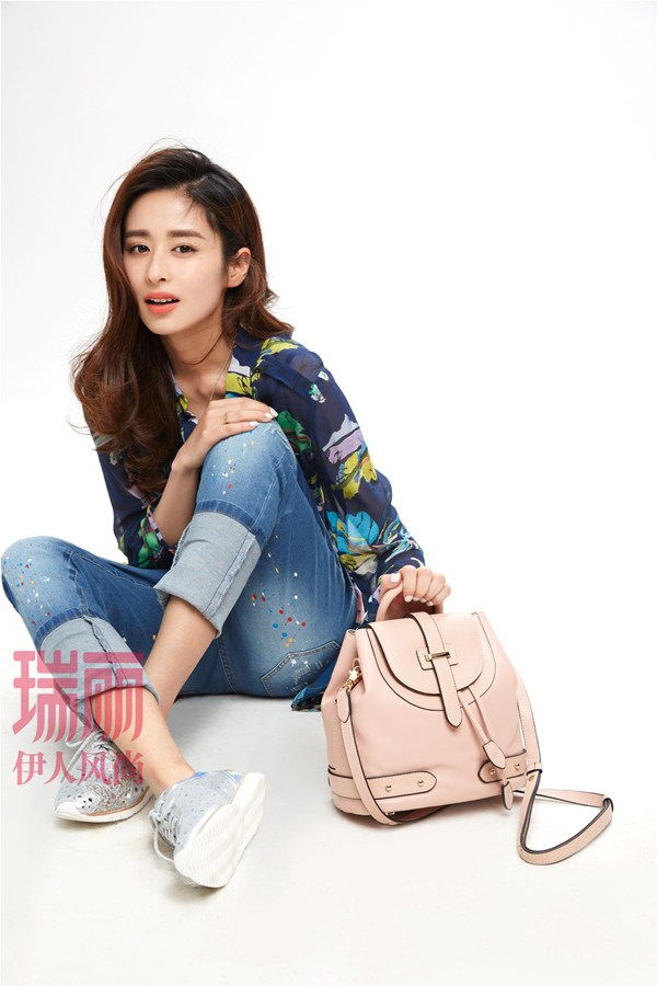 颖儿登杂志演绎个性十足封面(6)