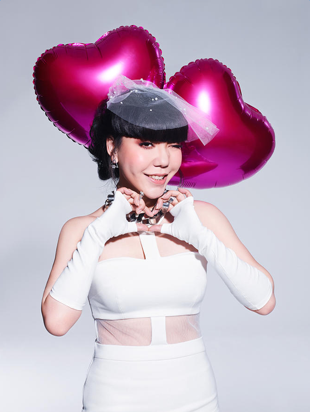 吴莫愁广告代言时尚大片曝光(5)