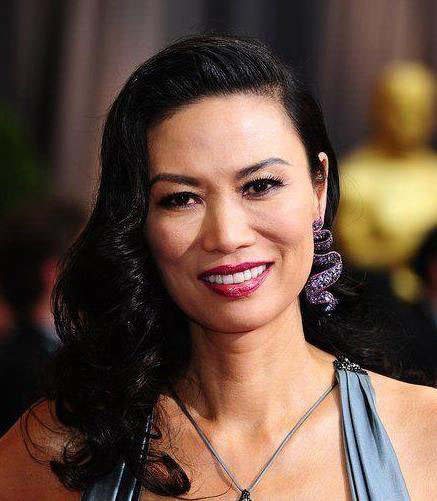 伪造家暴，跟原配抢生孩子，扒扒玩阴招耍手段遭痛批的10大女星(8)