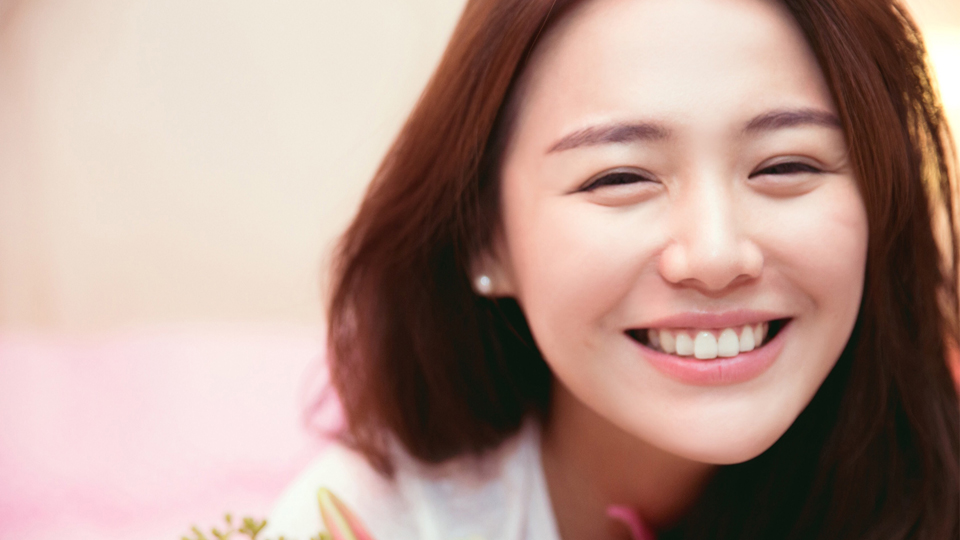 清纯女星马思纯魅力微笑动人(2)