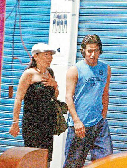 陈赫前妻疑交外籍男友!扒扒离婚后恋上外国猛男的七大女星(7)