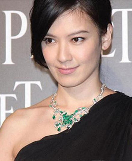 性感or雷人？扒扒穿透视装露bra抢镜的20大女星(12)
