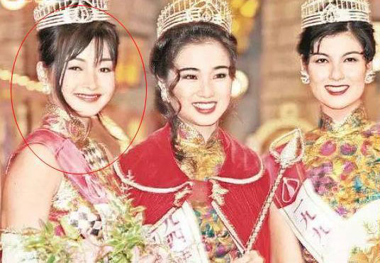 被打成猪头,患癌变卖后冠,沦为卖烟妹,八大港姐现状谁最落魄(26)