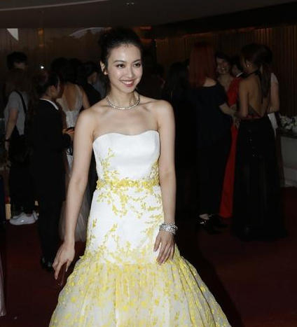 历届港姐聚会：朱玲玲赵雅芝完胜老中青三代美女(13)