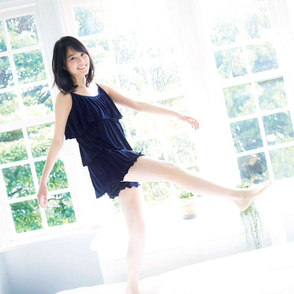 乃木坂46生田绘梨花甜美动人写真