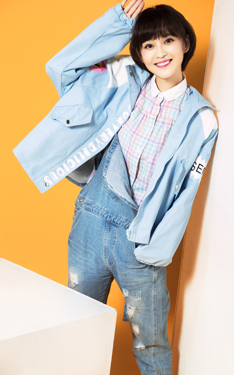 90后女星虞朗少女感写真