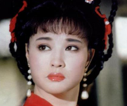 刘晓庆时而嫩如少女，时而糙似大妈，那么她到底是美还是丑呢(7)