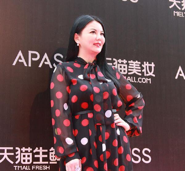 多年过去了，吴大维依然是那个颜值逆天口若悬河的男神