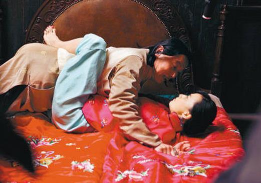 扒扒刘嘉玲那些年拥抱亲吻过的男星(18)