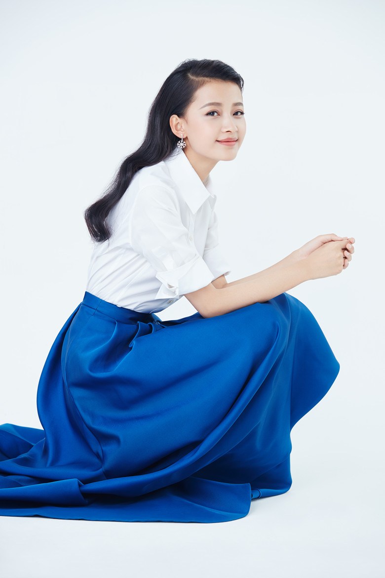 孙怡夏日写真彰显女王气场(3)