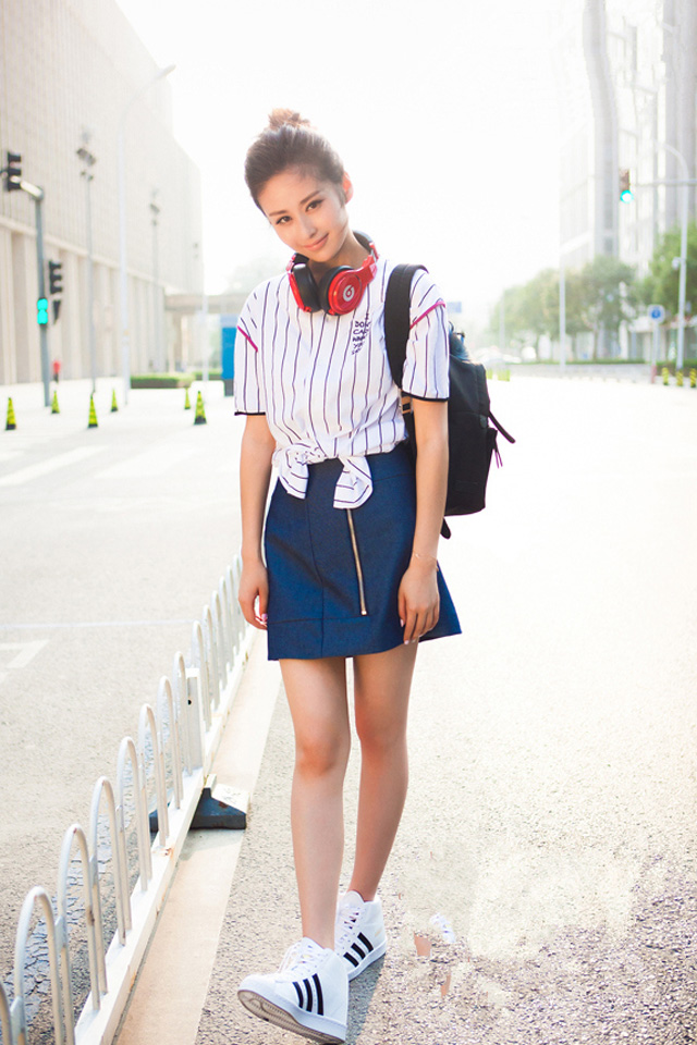 颖儿棒球服清新怡人写真(4)