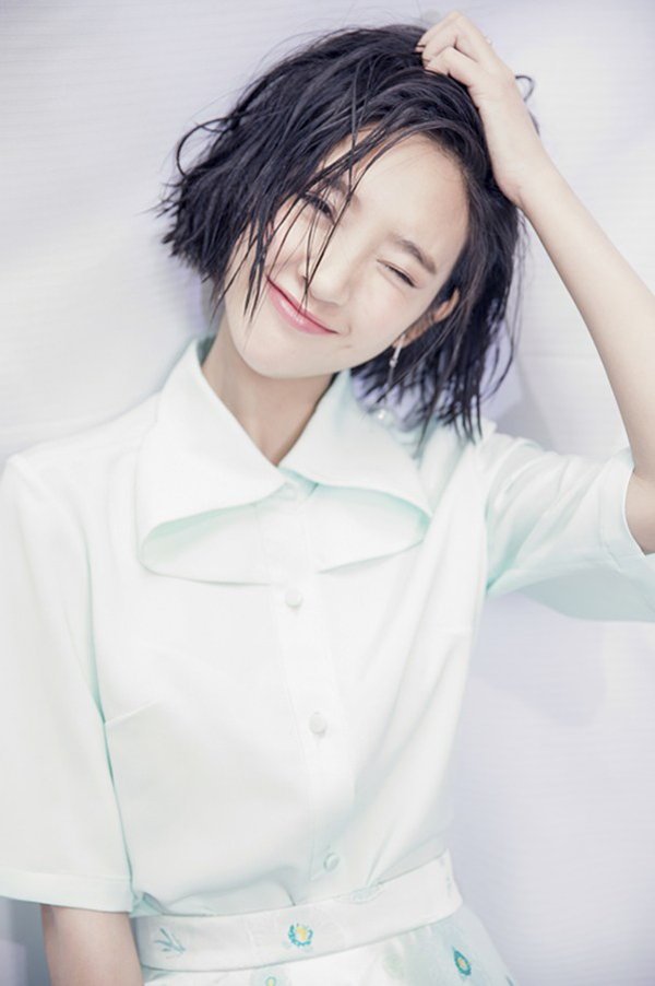 唐艺昕甜美夏日写真曝光(3)
