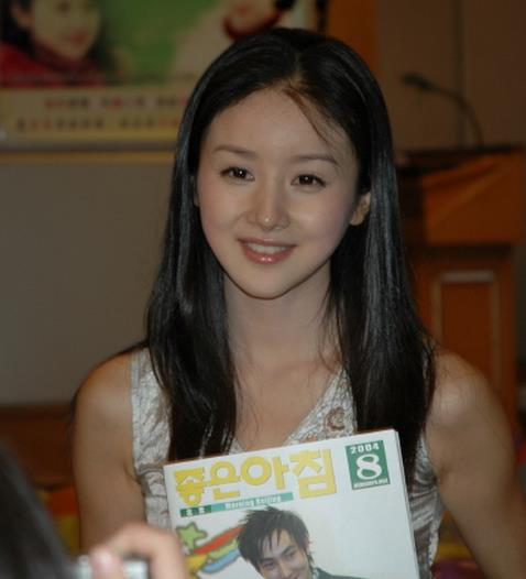 黄奕似充气娃娃!扒扒曾经清纯灵动如今惨不忍睹的10大女星(7)