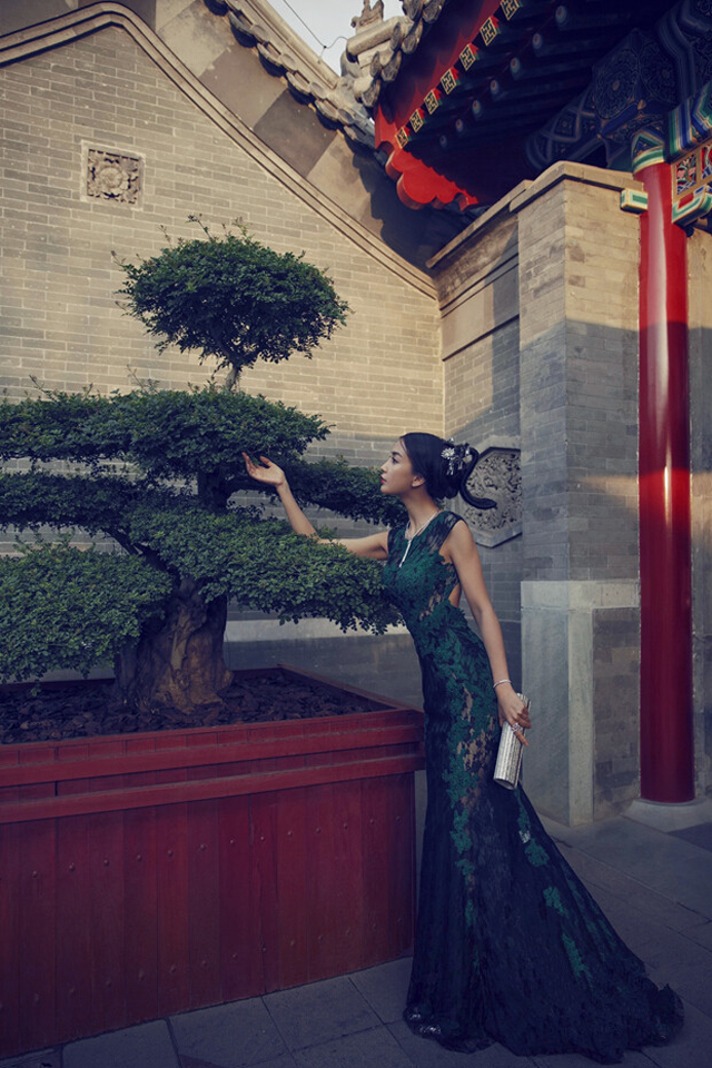 Angelababy性感婚纱古风大片(3)