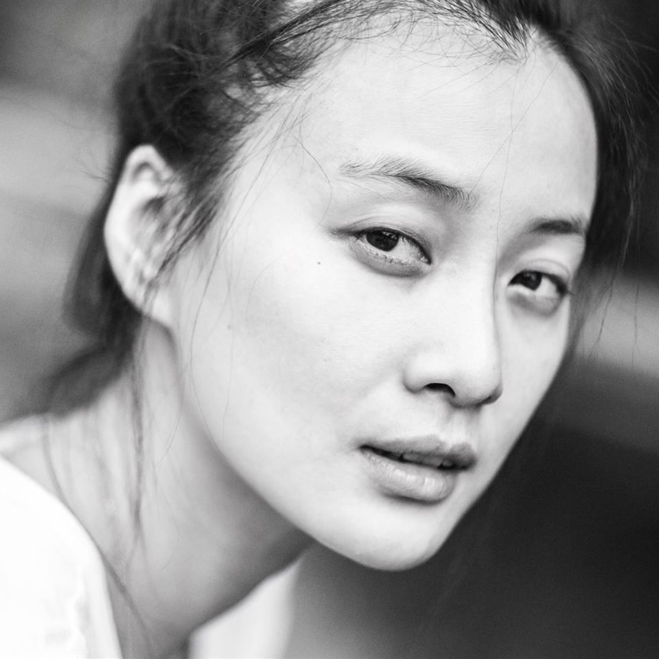 芈月传芈茵公主扮演者徐梵溪黑白写真(4)