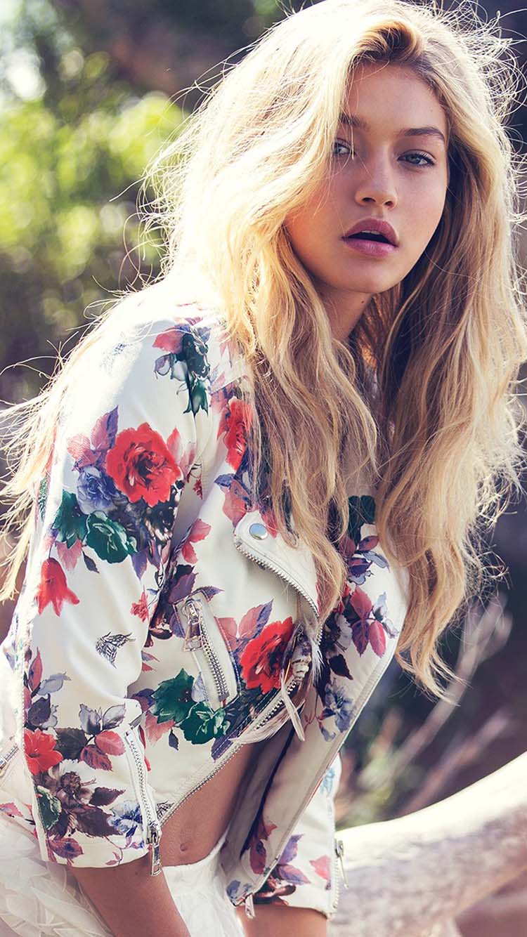 90后超模吉吉·哈迪德性感迷人身材写真(6)