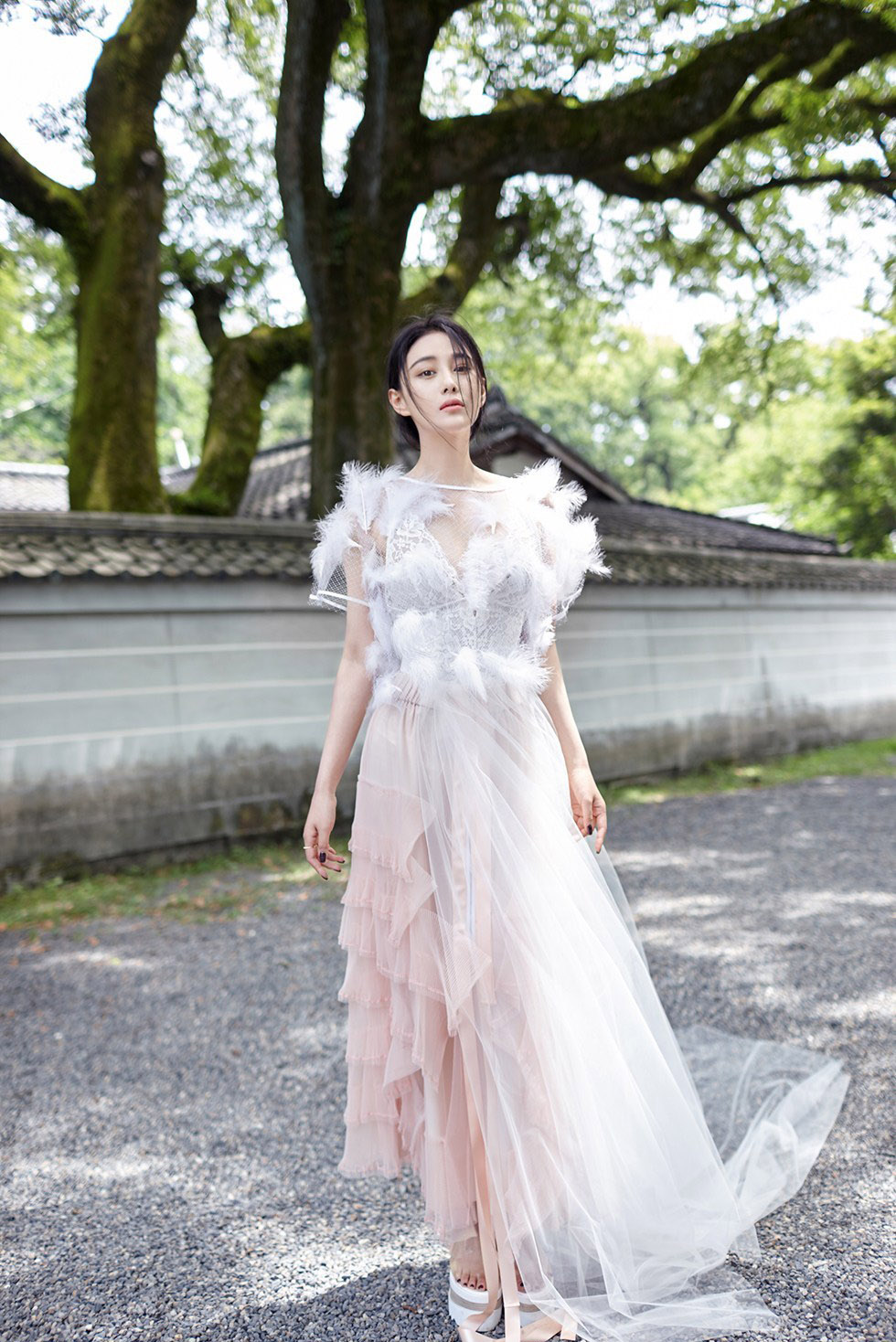 张馨予写真薄纱仙气夏日魅力美照(3)