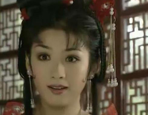 黄奕似充气娃娃!扒扒曾经清纯灵动如今惨不忍睹的10大女星(2)