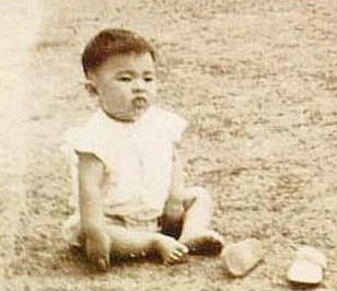 天真岁月不忍欺!周星驰罕见童年萌照及年轻青涩照曝光(2)