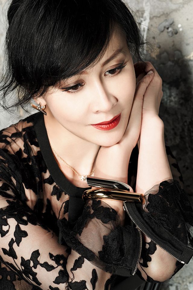 女神刘嘉玲气质优雅性感写真(3)