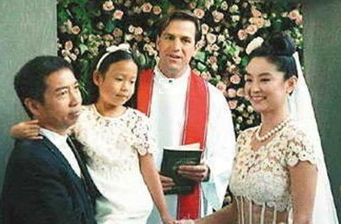林青霞丈夫邢李源人丑艳福不浅，前妻也是大美女！(6)