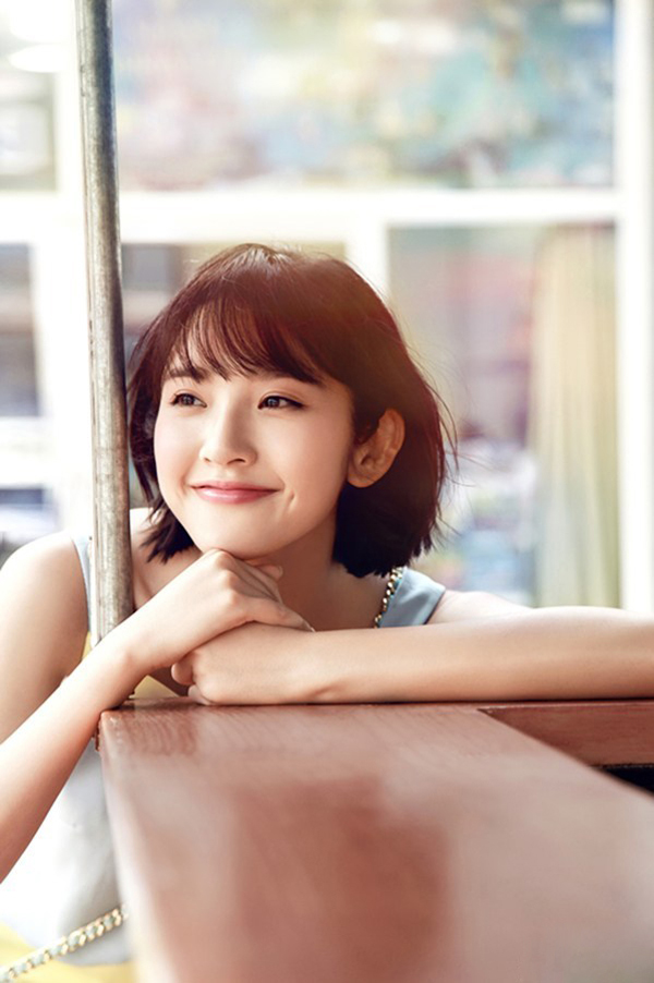 唐艺昕鬼马写真惹人爱甜美可爱(11)