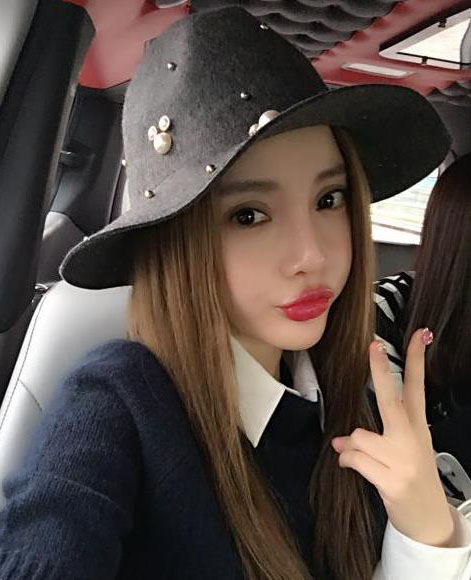 黄奕似充气娃娃!扒扒曾经清纯灵动如今惨不忍睹的10大女星(4)