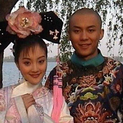 《士兵突击》兄弟的情感怪圈：王宝强李晨被戴绿帽，陈思成疑睡杨幂同学(7)
