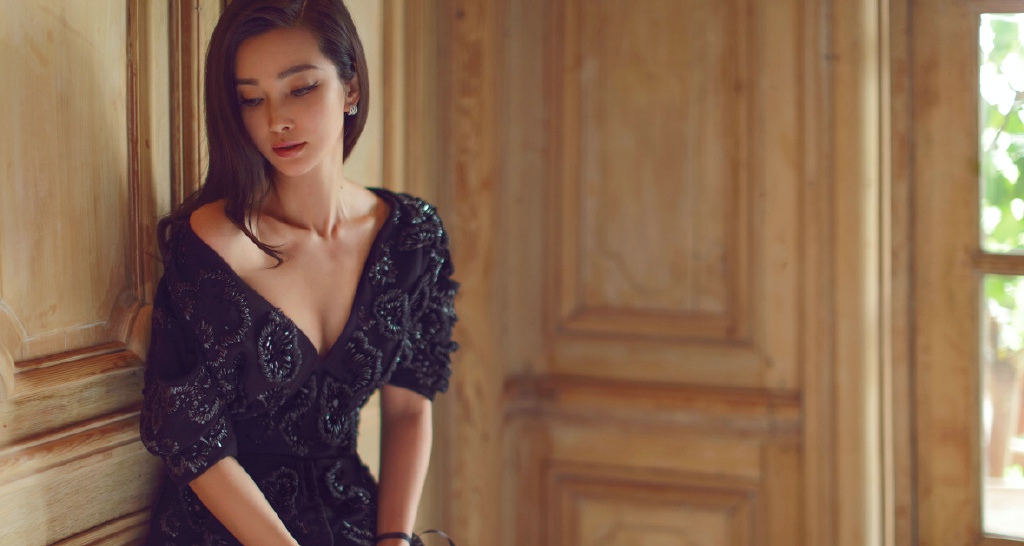 李冰冰杂志大片笑意嫣然温婉娴静(7)