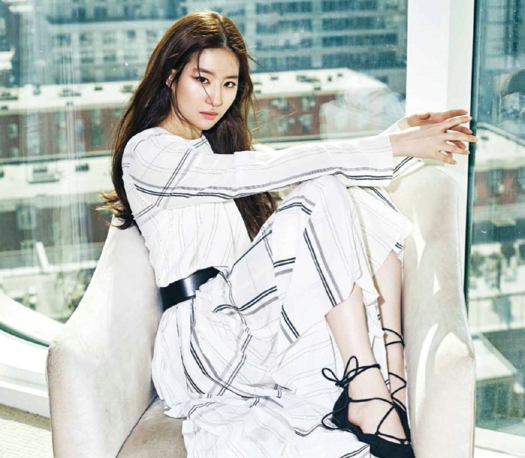 刘亦菲为Cosmopolitan韩国版4月刊拍摄封面大片(9)