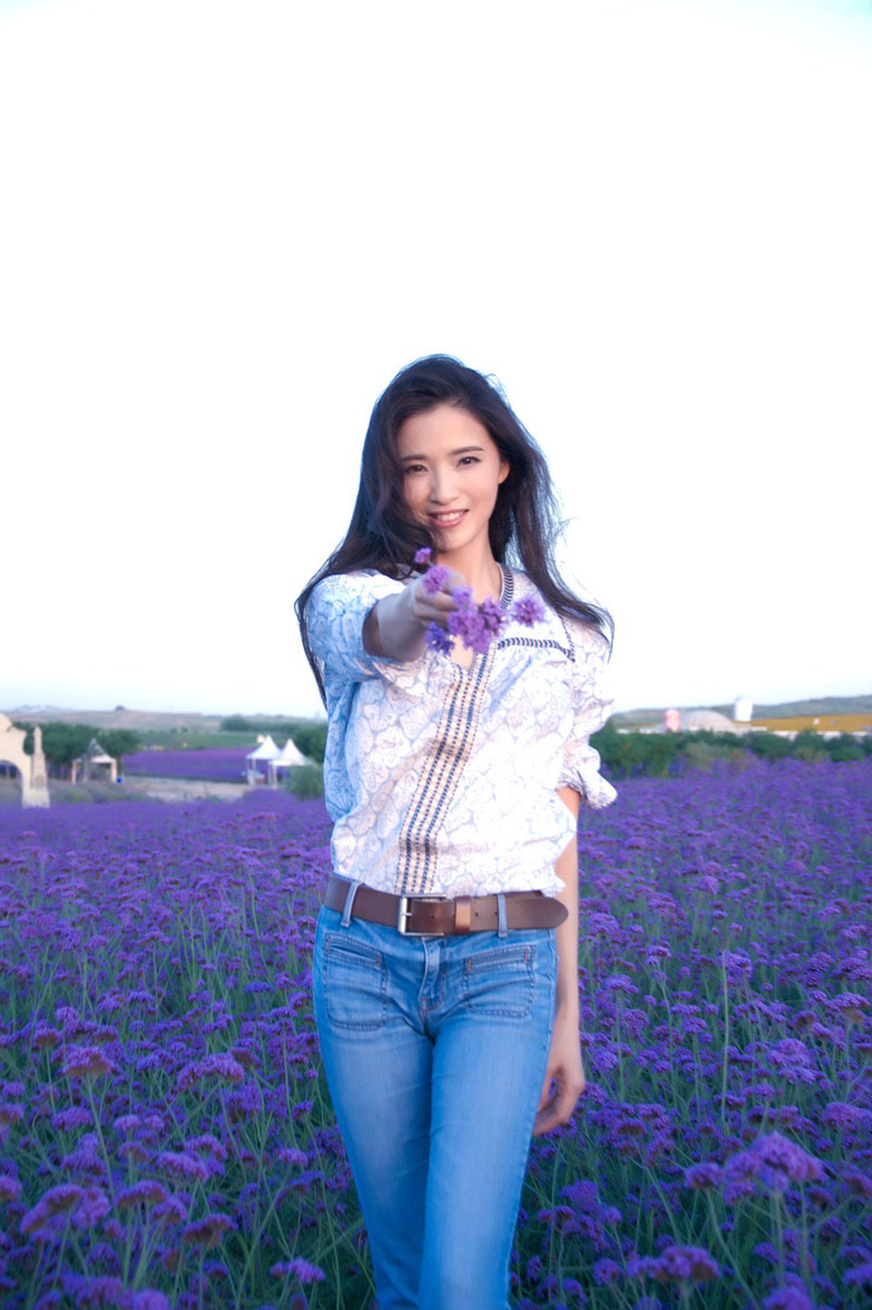 龚蓓苾七夕晒美图秀恩爱魅力写真(2)