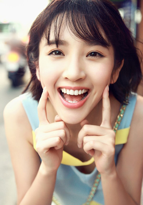 唐艺昕鬼马写真惹人爱甜美可爱(9)