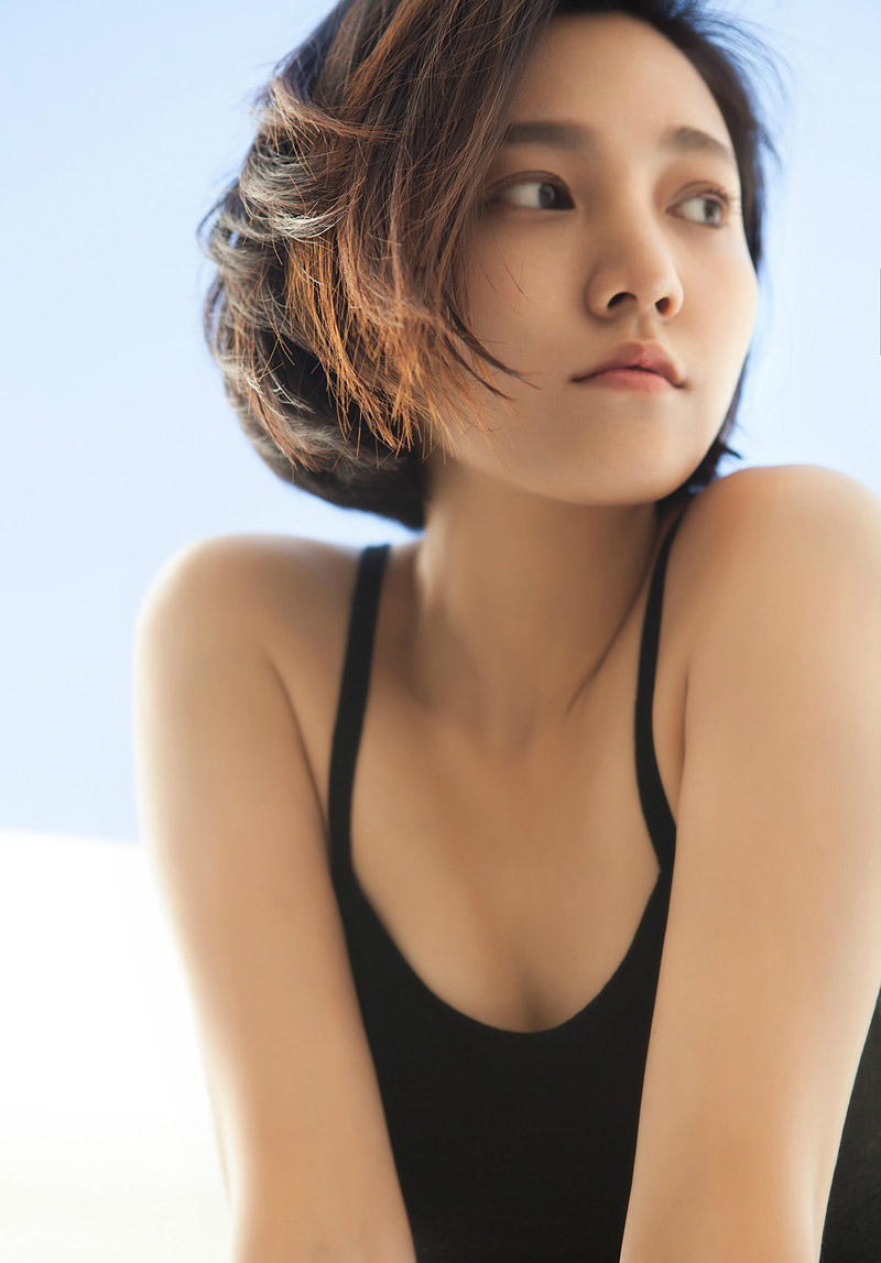 秦语短发清雅女人魅力动人写真(3)
