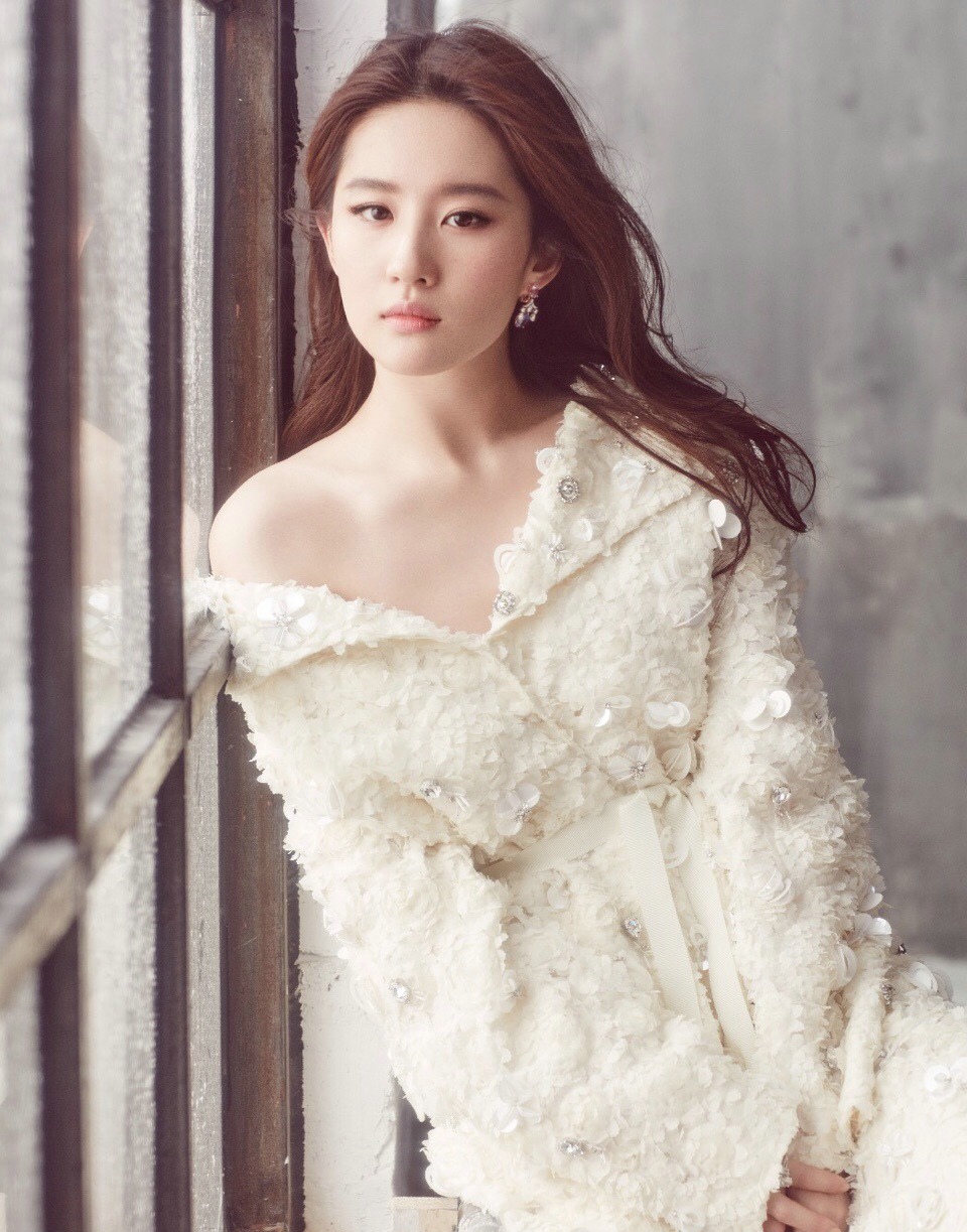 刘亦菲帅气Cool Lady和柔美仙女风格主题大片(4)