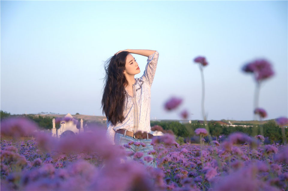龚蓓苾七夕晒美图秀恩爱魅力写真(4)