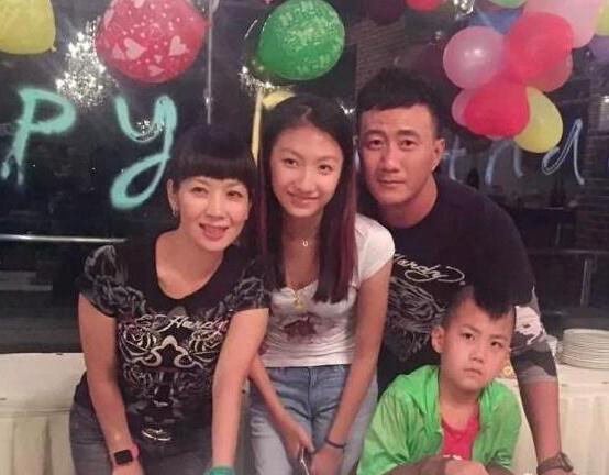 费曼妈妈发福！扒扒《爸爸去哪儿》星妈们如今过得怎么样(13)