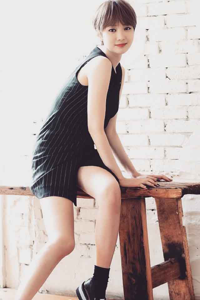 韩国美女高俊熙焕然一新短发写真(3)