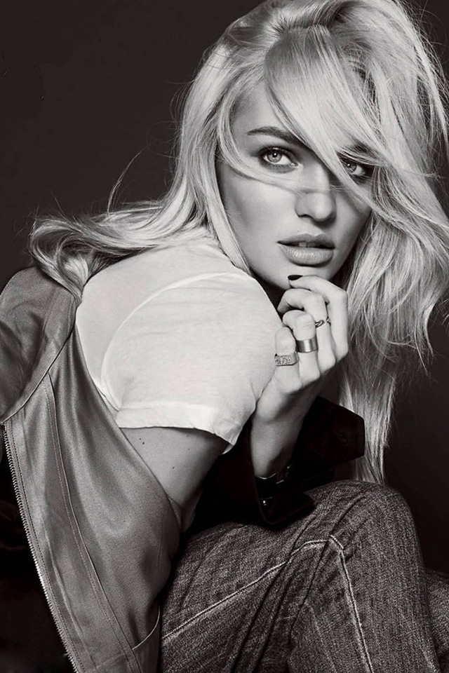 国际超模坎蒂丝斯瓦内普尔魅力黑白美照