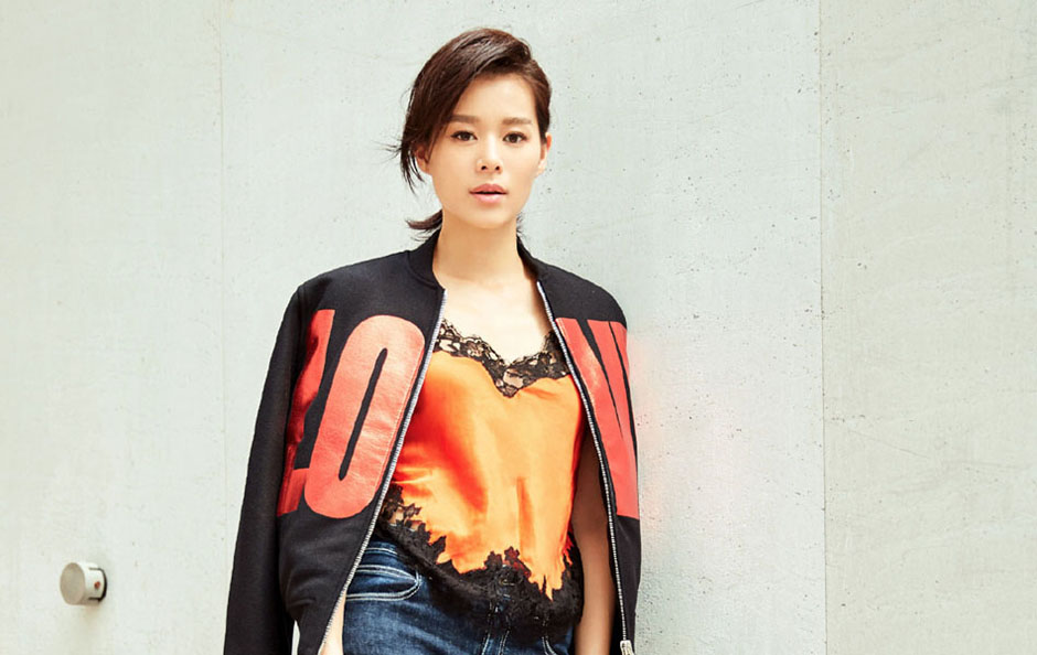 气质女星胡杏儿时尚街拍美照(3)