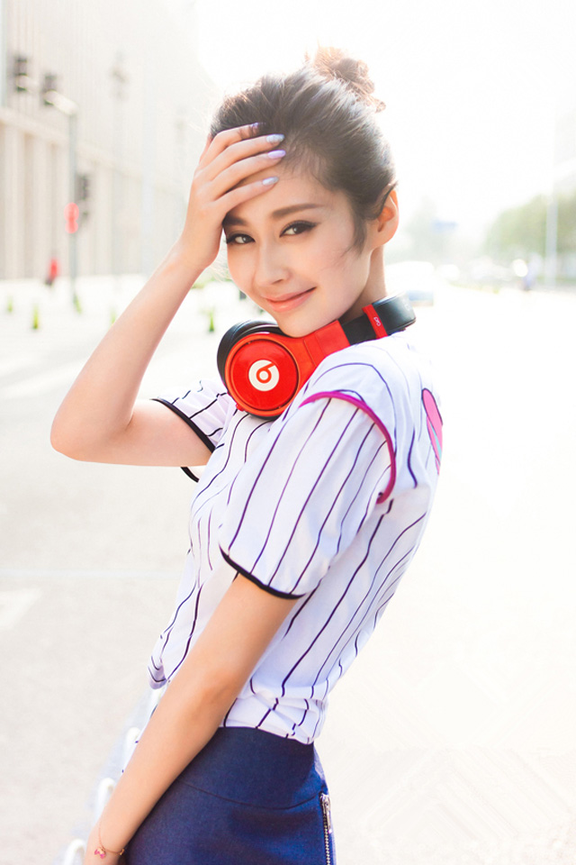 颖儿棒球服清新怡人写真(2)