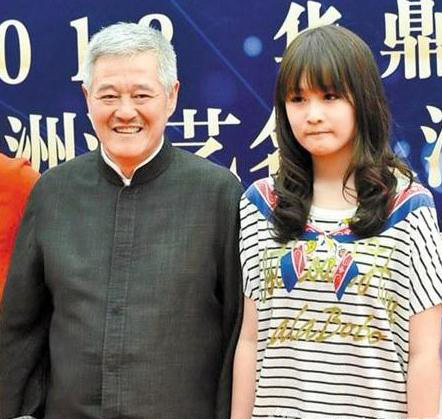 赵本山为何任由女儿当网红，还用“社会你球姐”这样粗俗艺名？(5)