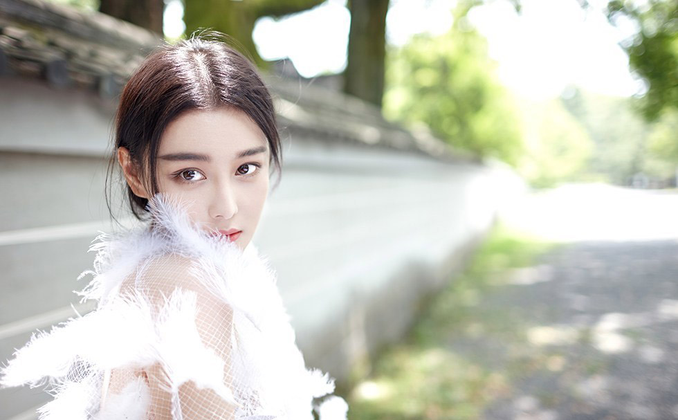 张馨予写真薄纱仙气夏日魅力美照(5)