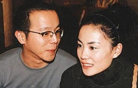 悲情的窦氏三兄妹：窦唯颜值跌，窦颖遭劈腿，窦鹏抛弃周迅(6)