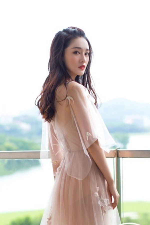 李沁小仙女轻佻魅力写真大片(4)
