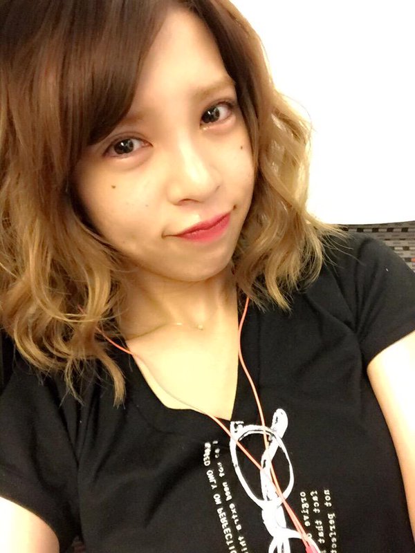 坂口杏理天然美人维特生活照(4)