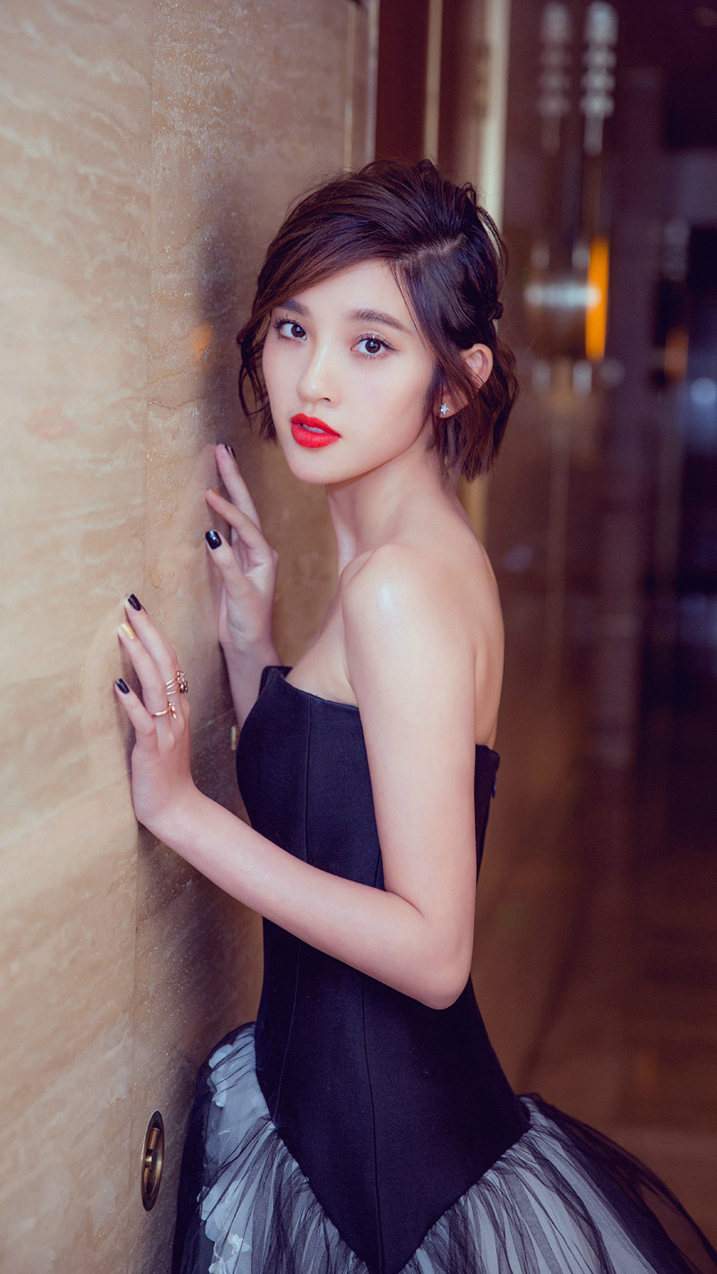 唐艺昕治愈系笑颜气质晚礼服绝美倾城(4)