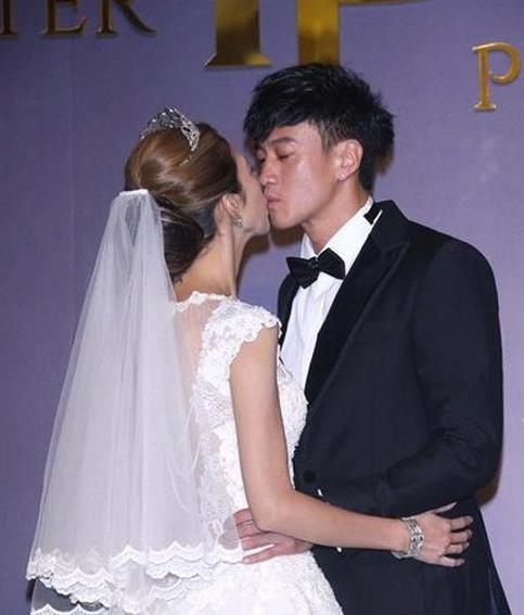 舒淇冯德伦宣布结婚!扒扒2016扎堆结婚虐狗的20对明星(13)