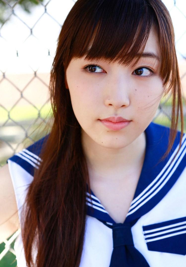 谱久村圣活力学生装写真美图(4)