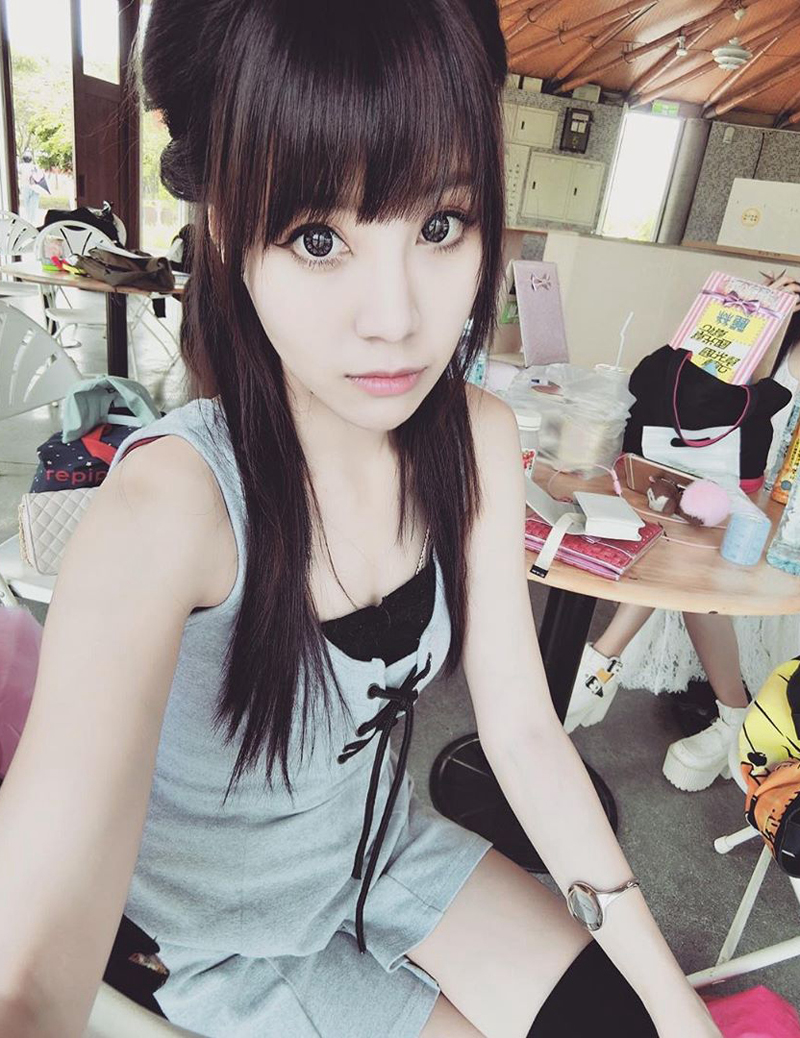 陈宁彩哥特式红唇风格写真(4)