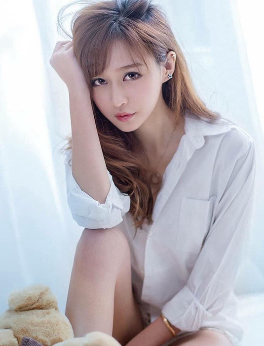 乐宜私房妩媚撩人性感美照(3)